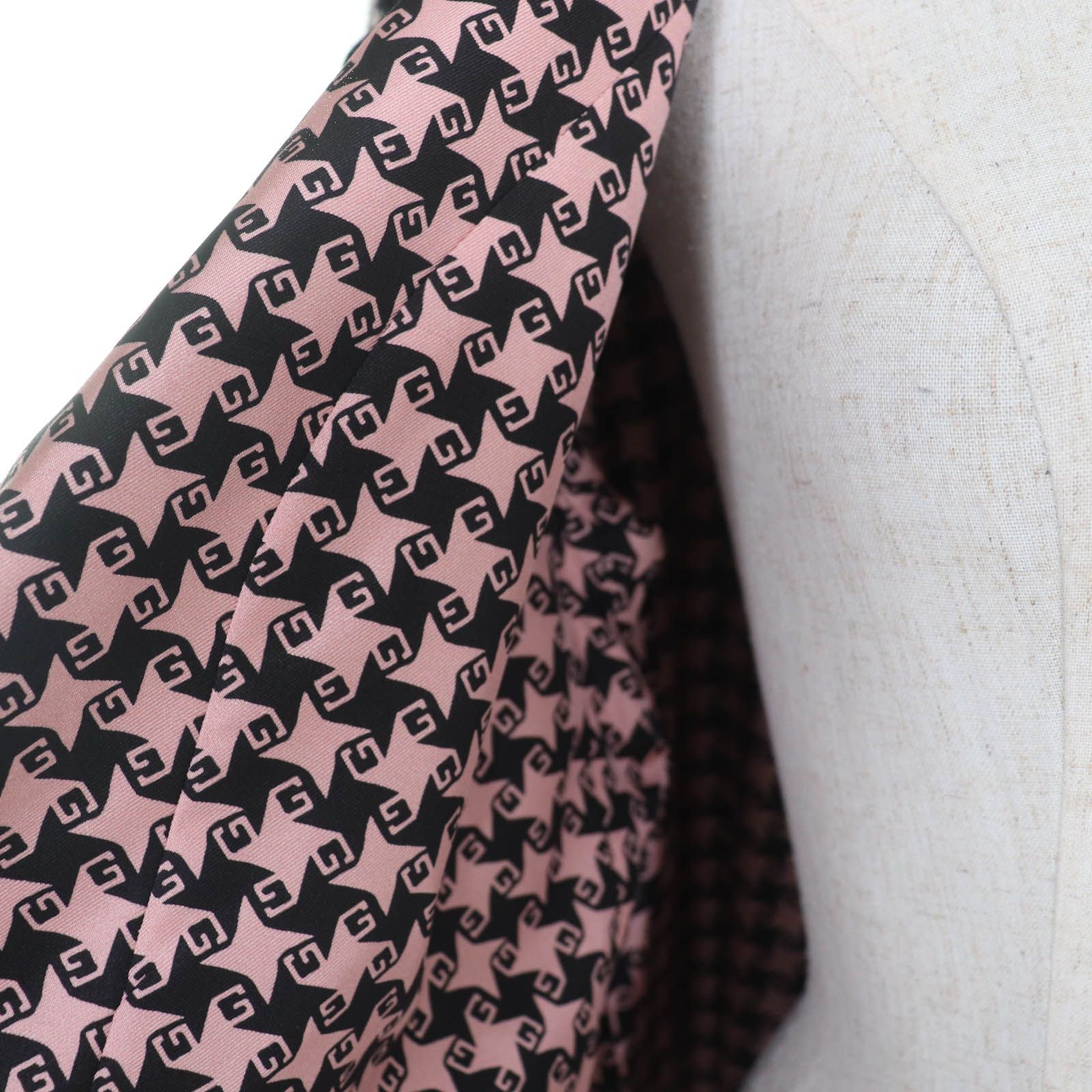 未使用品☆GUCCI グッチ 674323 ウール GGボタン 千鳥格子柄 ハンド