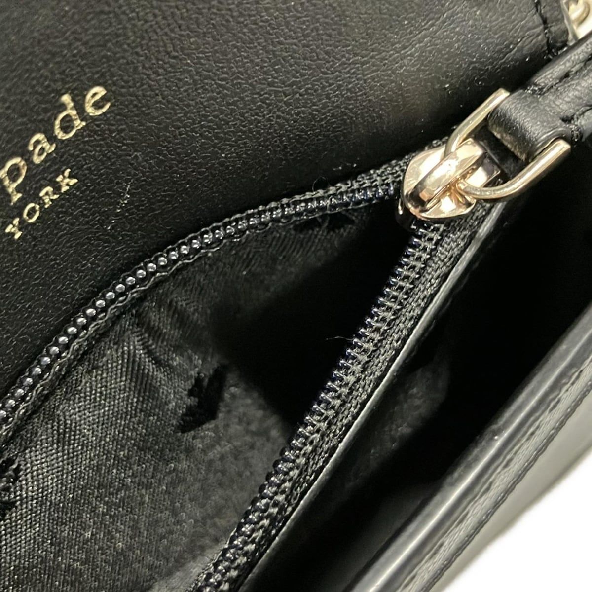  Kate spade ケイトスペード 財布 黒 チェーンウォレット レザー その他 小物