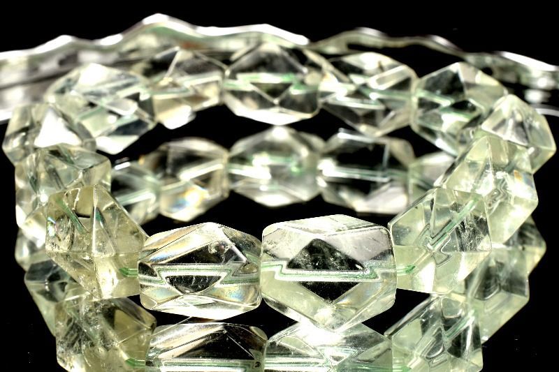 1点物】AA透明◇美しい輝き グリーンアメジスト 15-18x12-16mm 原石