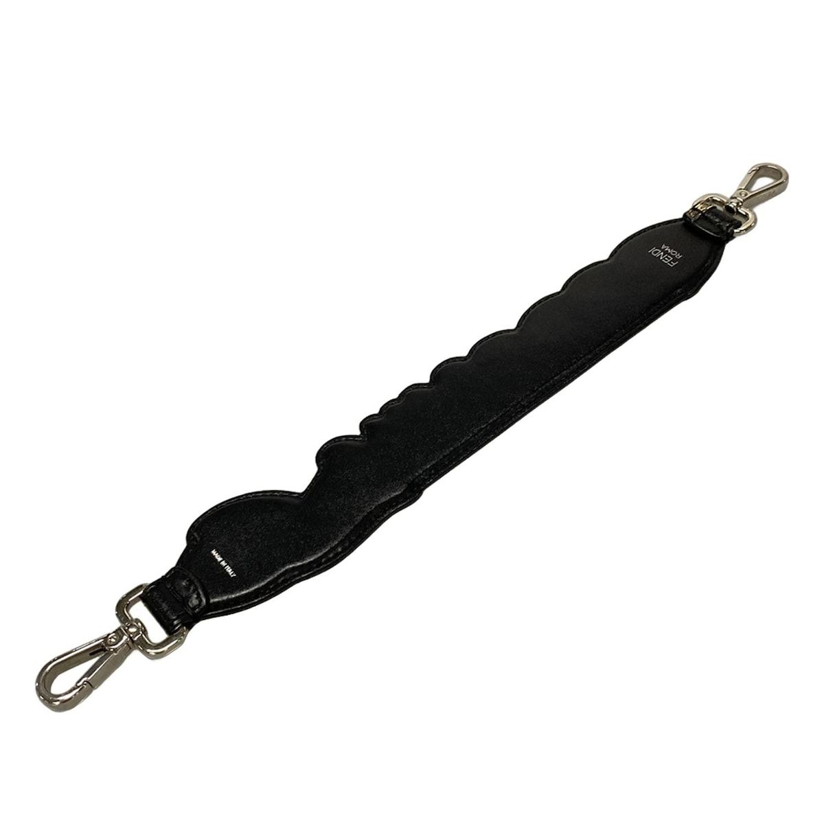 FENDI フェンディ ストラップ 黒×ベージュ×マルチ ハンドストラップ ハート レザー