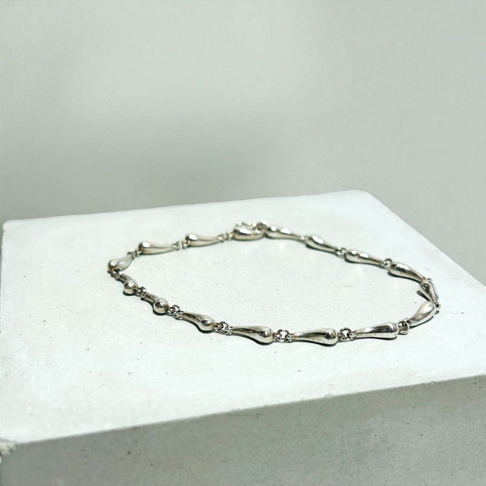 Tiffany - Co ティファニー ブレスレット ティアドロップ ペレッティ