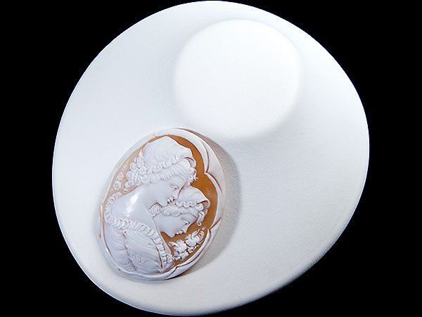 ジュエリー極】A・S作 美しい二人の貴婦人 シェルカメオルース 88.0mm