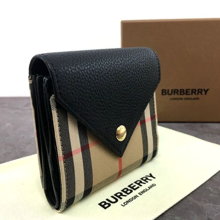 み BURBERRY 二つ折り財布 チェック ブラック 300