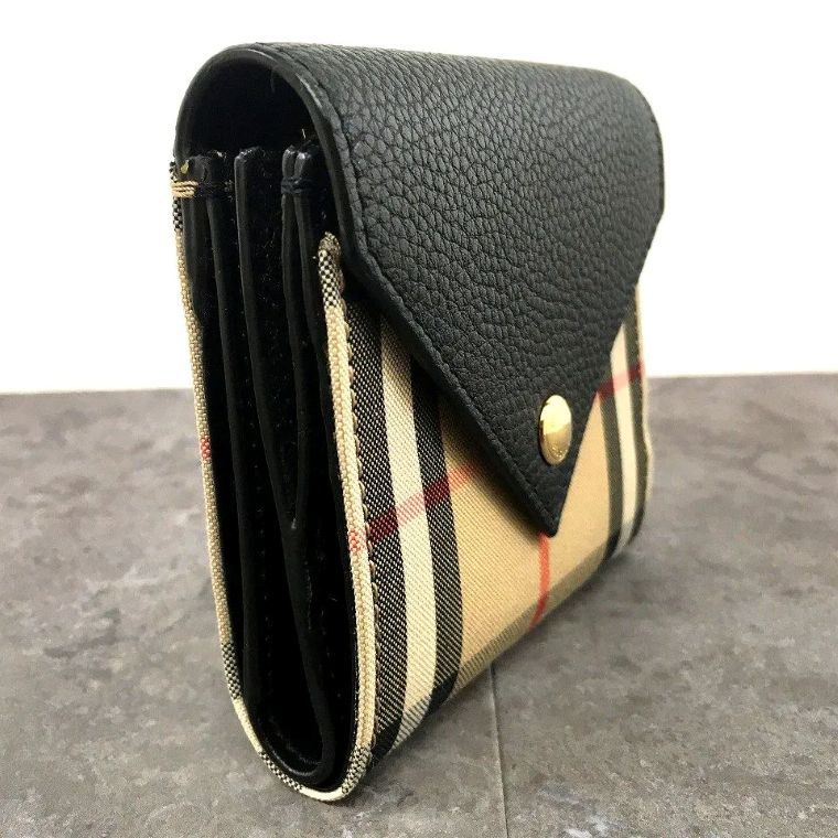 送料込み！ 極美品 BURBERRY 二つ折り財布 チェック ブラック 300