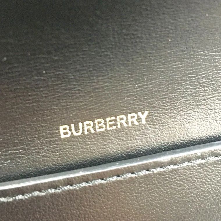 み 二つ折り財布