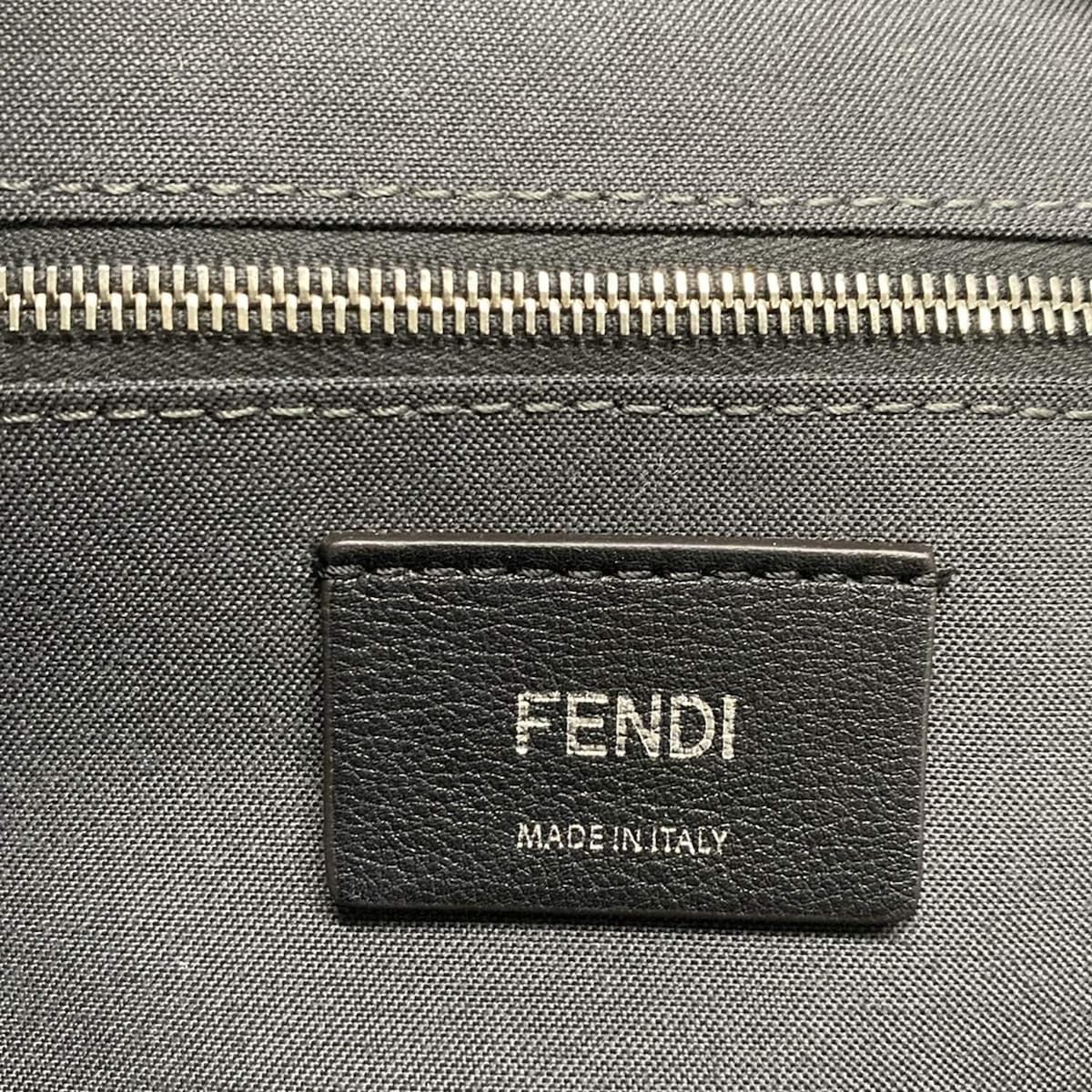 FENDI フェンディ