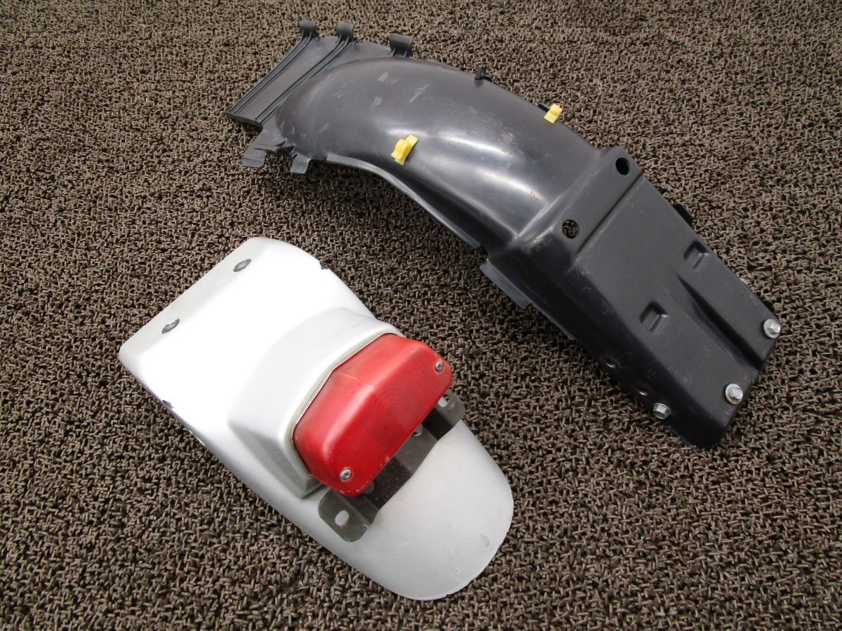 GB 250クラブマン 社外 リアフェンダー インナー A 7694 テールランプ MC 10 カスタム素材に ホンダ E CLUBMAN キャブ車 動画有