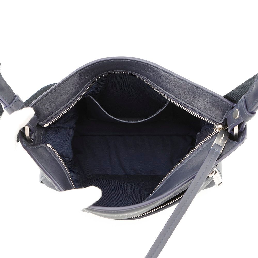 サルヴァトーレ・フェラガモ ショルダーバッグ スターシェイプポーチ