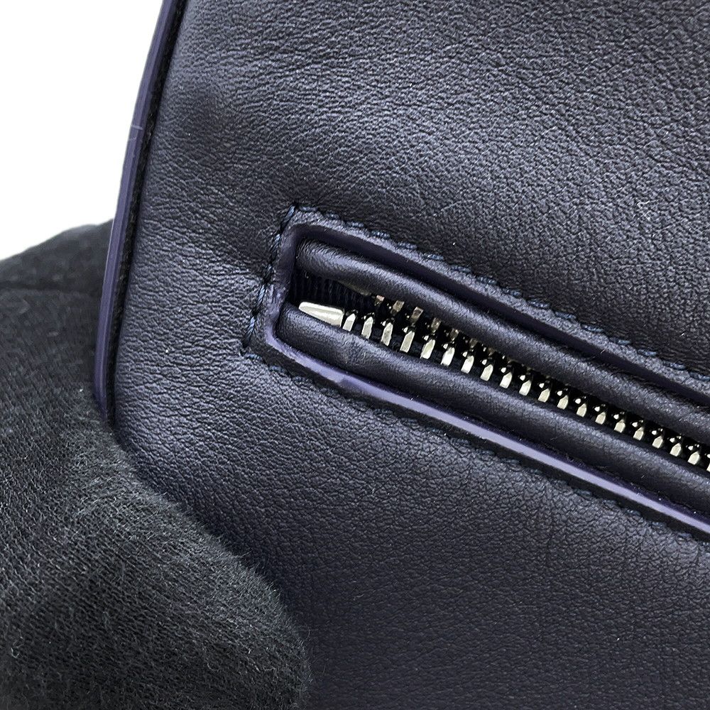 サルヴァトーレ・フェラガモ ショルダーバッグ スターシェイプポーチ