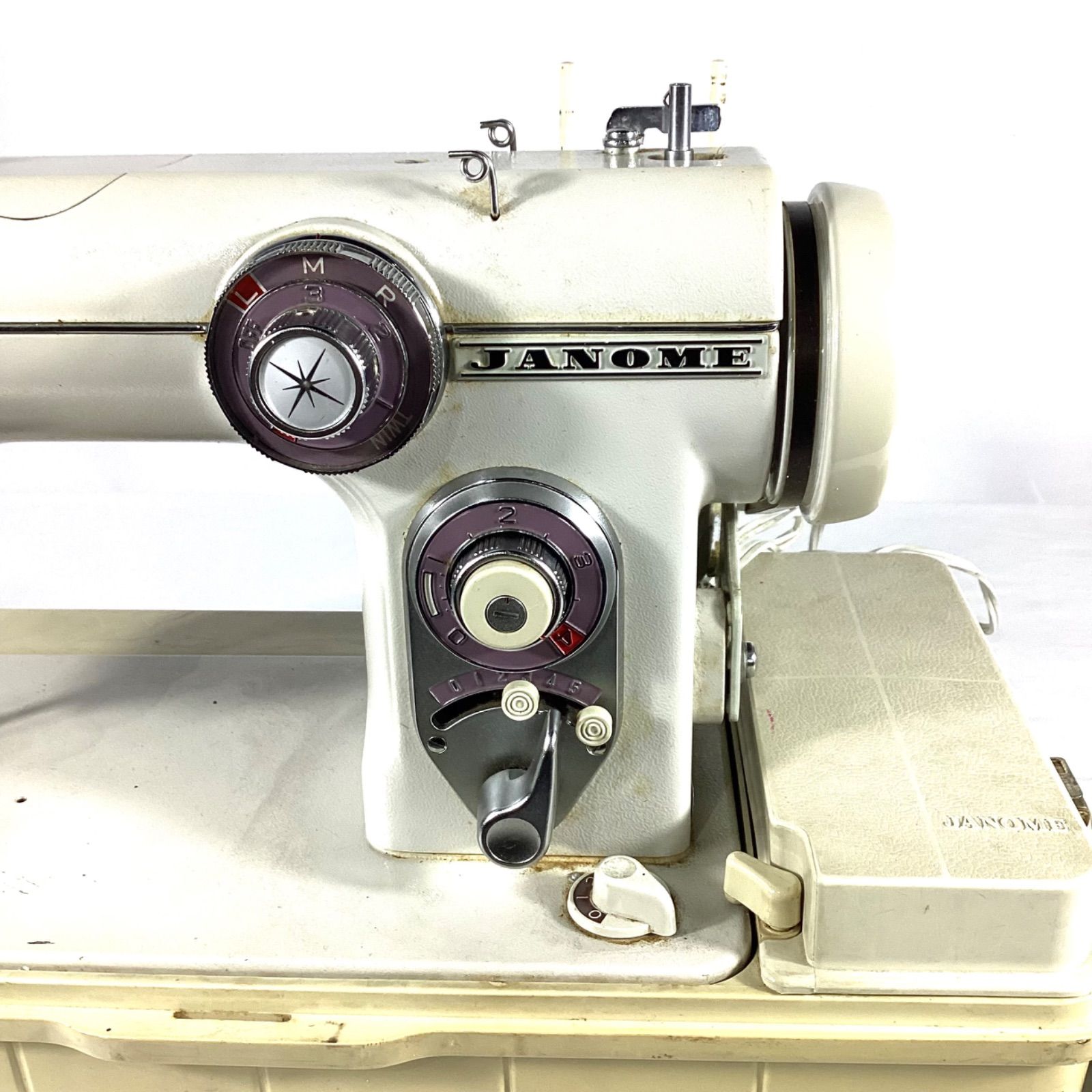 ジャンク品 JANOME ジャノメ ミシン M-105 672 手工芸 昭和 ジャンク品 JANOME ジャノメ ミシン M-105 672 手工芸 昭和