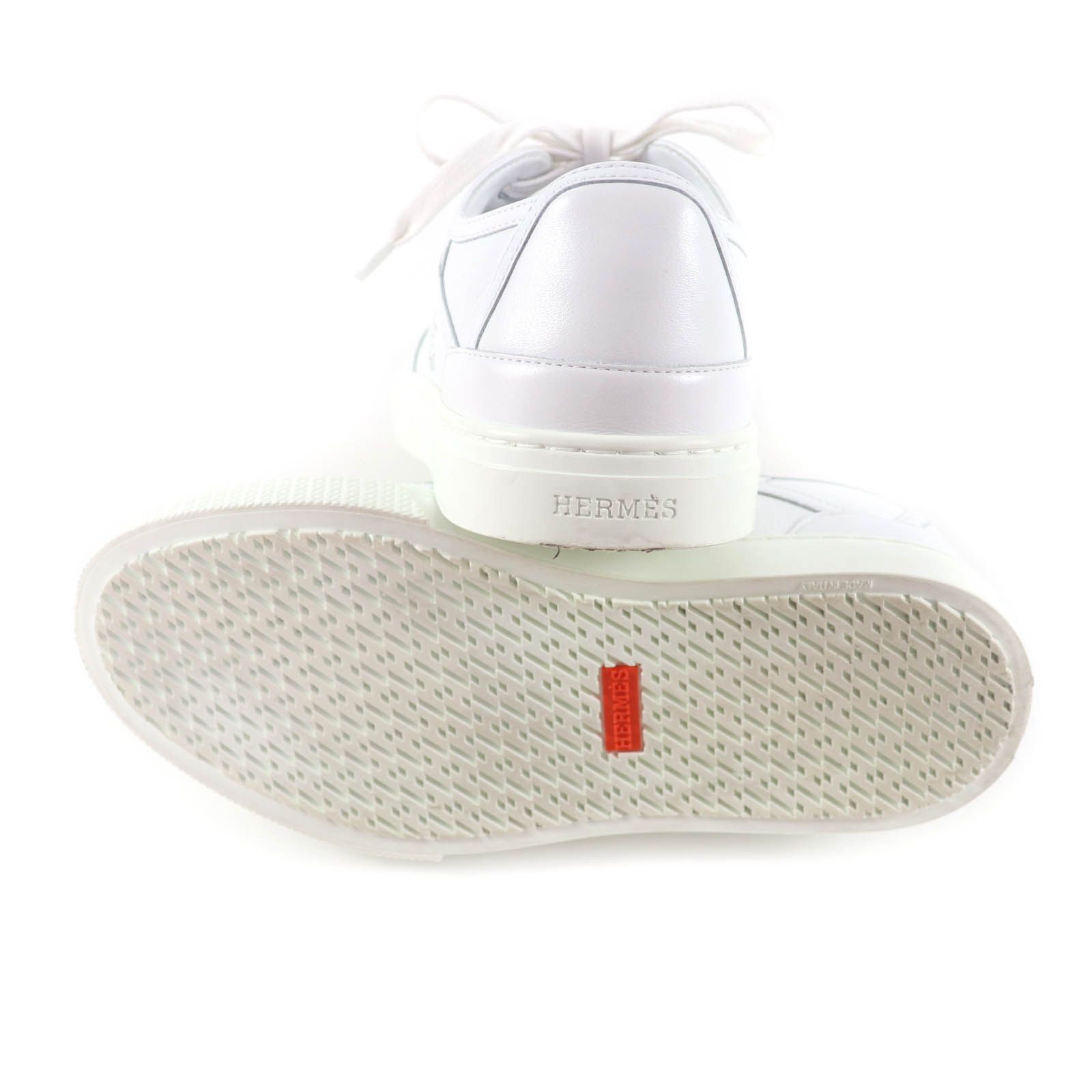 ロゴデザイン レースアップ