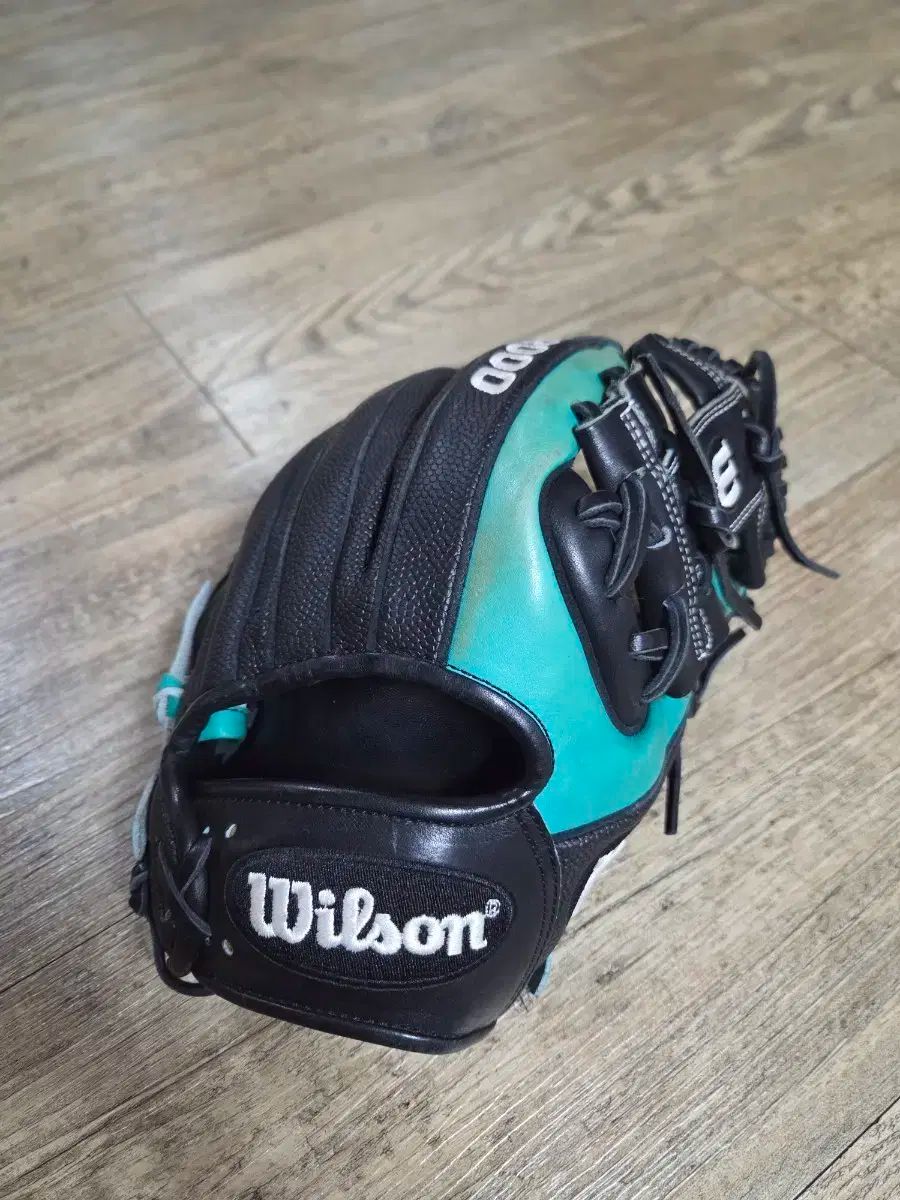 ウィルソン a2000 11.5インチ 内野 野球グローブ