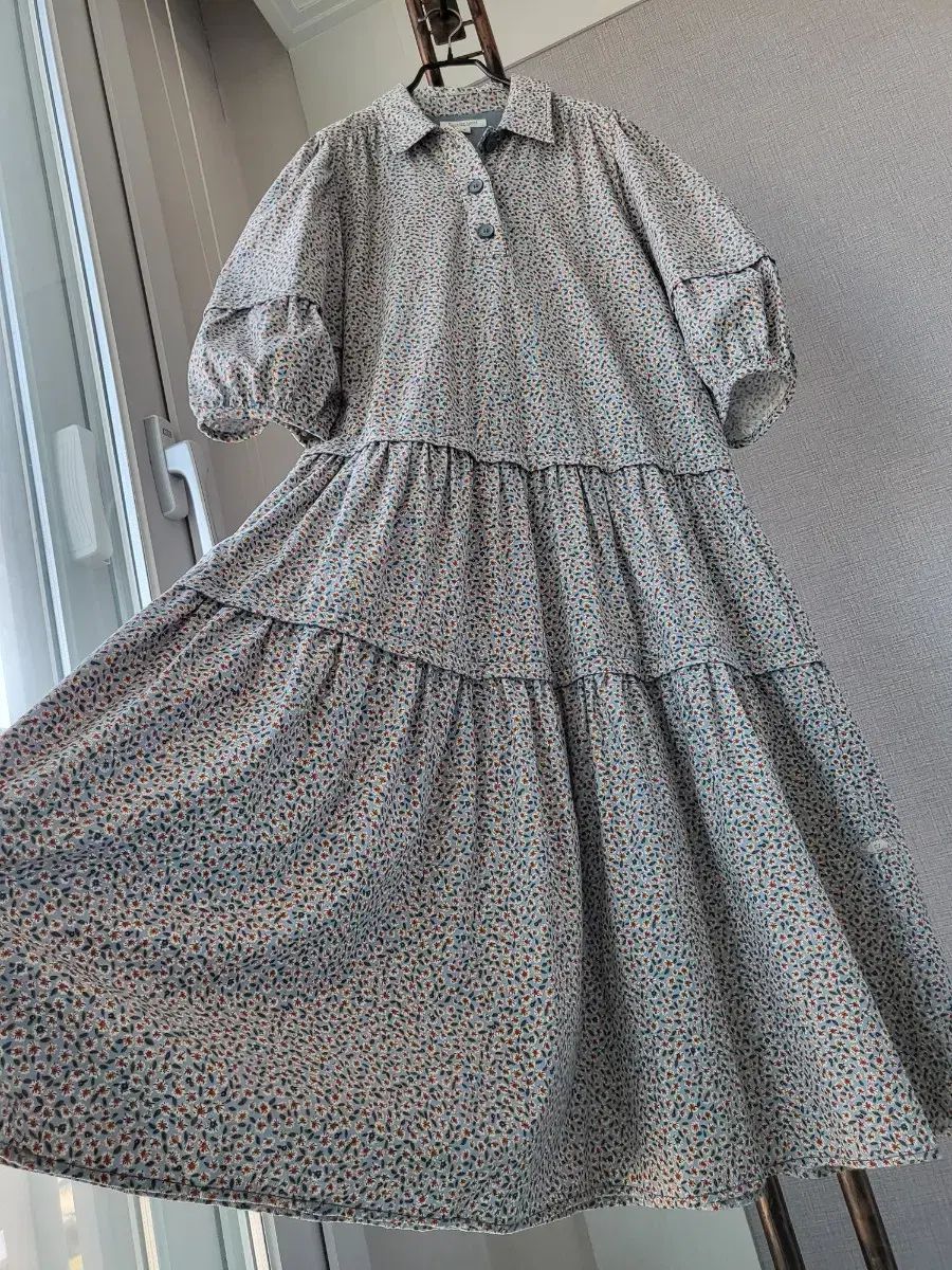 ボリューム感ロング丈ワンピース