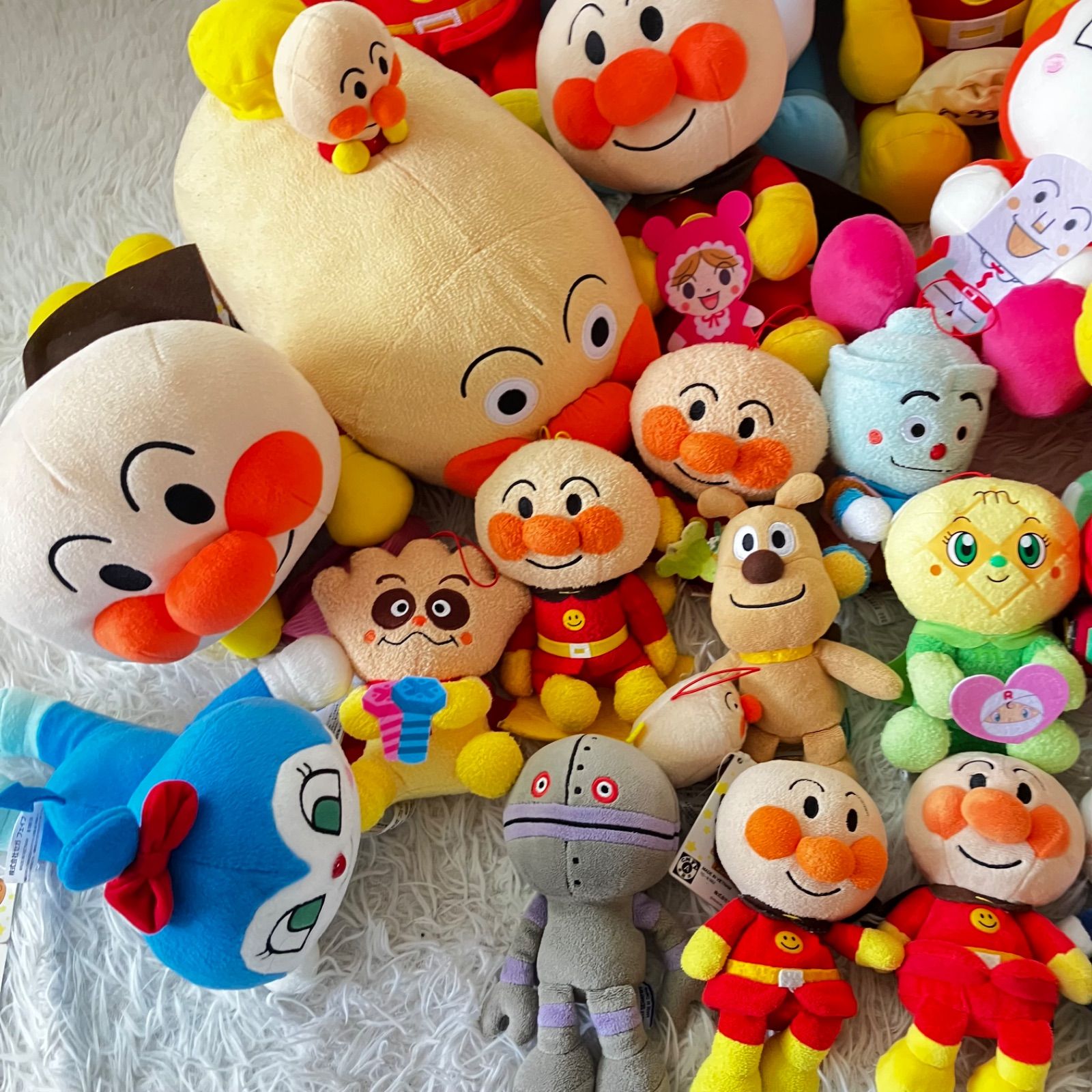 アンパンマン それいけアンパンマン ぬいぐるみ おもちゃ 大量まとめ売り アンパンマン それいけアンパンマン ぬいぐるみ セガトイズ 大量まとめ