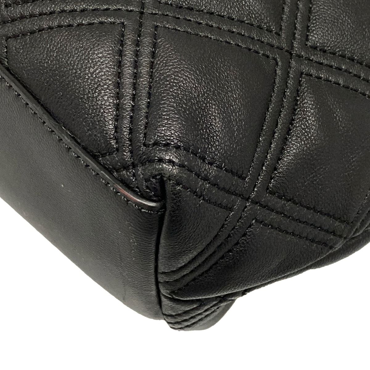 黒 チェーンショルダー