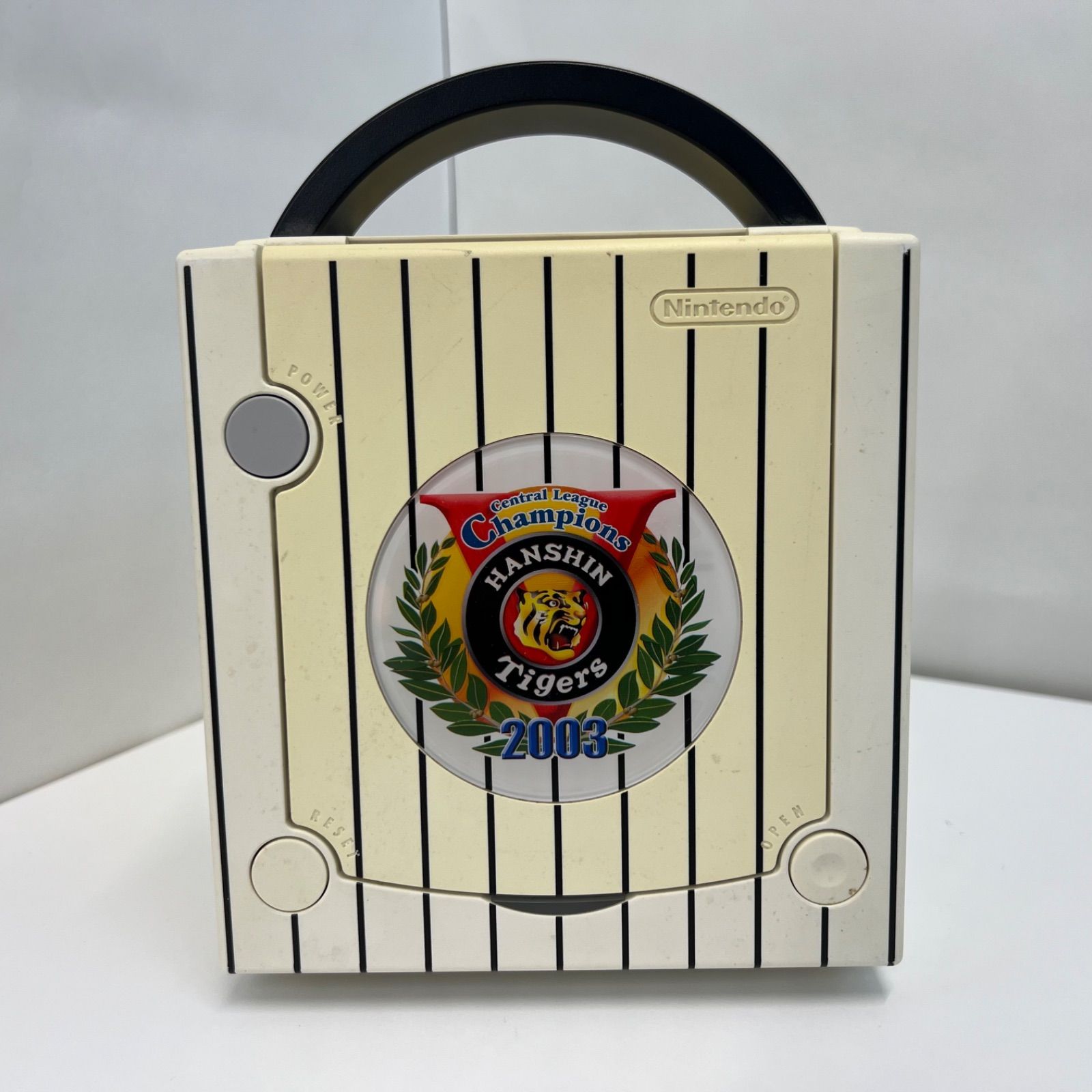 6-000076】 GAME CUBE + GAME BOY PLAYER 2003年 阪神タイガース 優勝
