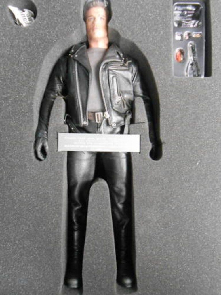 ホットトイズ ムービーマスターピース DX T 800 10