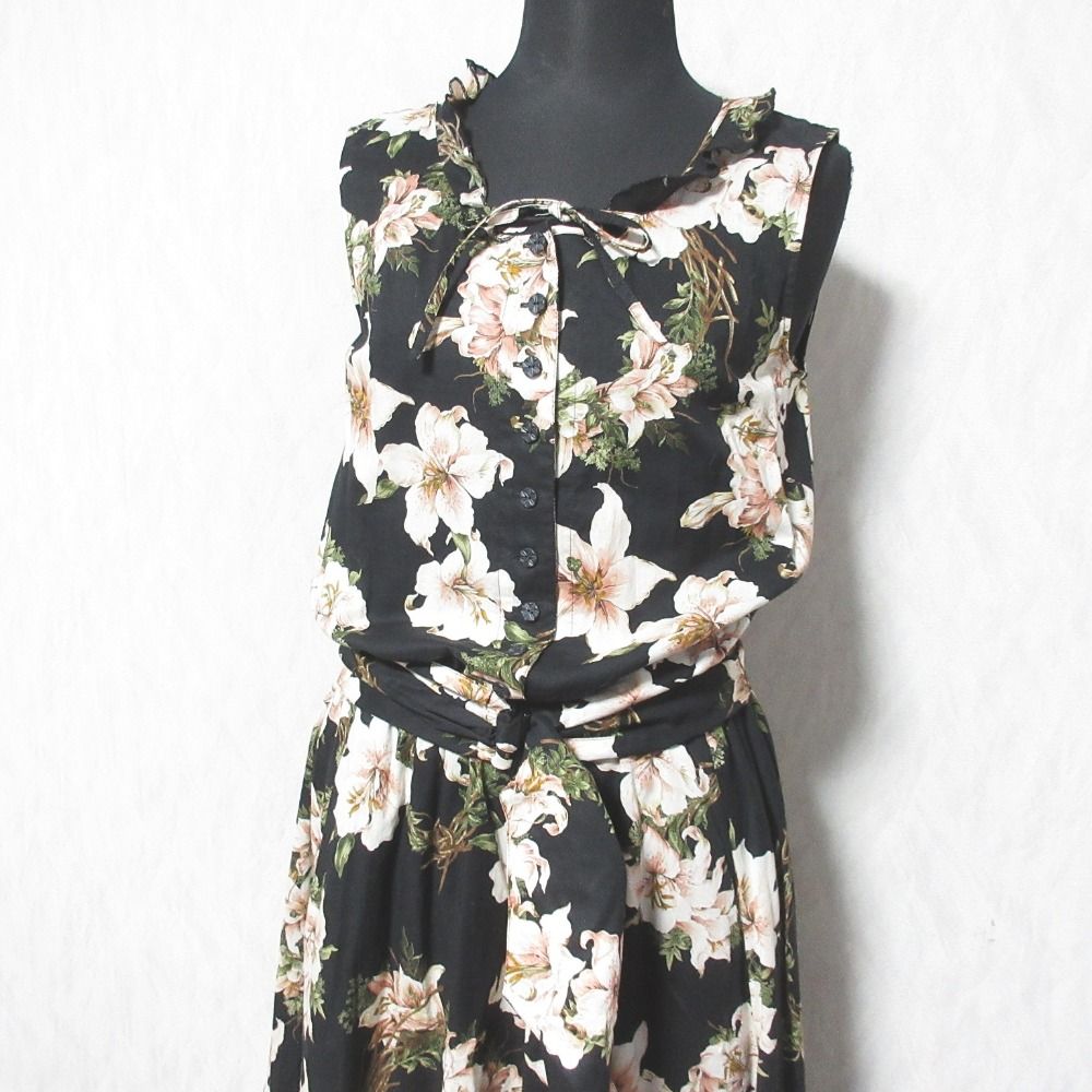 美品 INGEBORG インゲボルグ ベルト付き フラワープリント フリル  