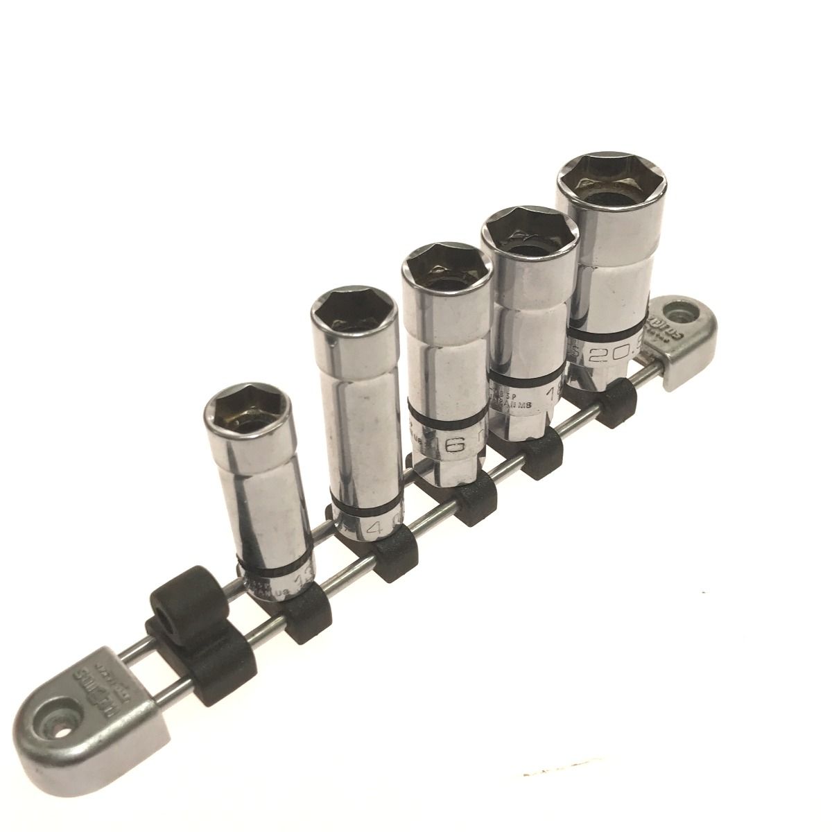 プラグレンチソケット