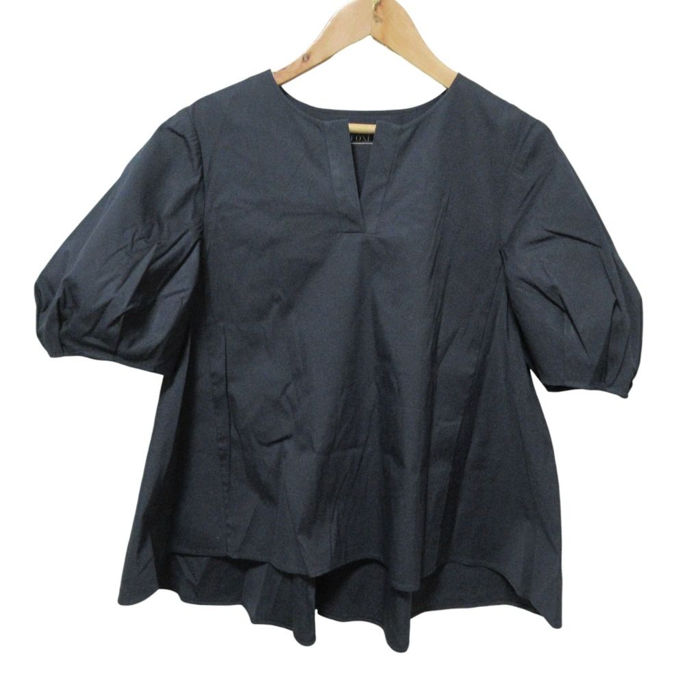 クリーニング済 22年商品 FOXEY フォクシー ブルーナトップ 半袖 キーネック ブラウス 42772 40 ミッドナイトブルー レディース 古着