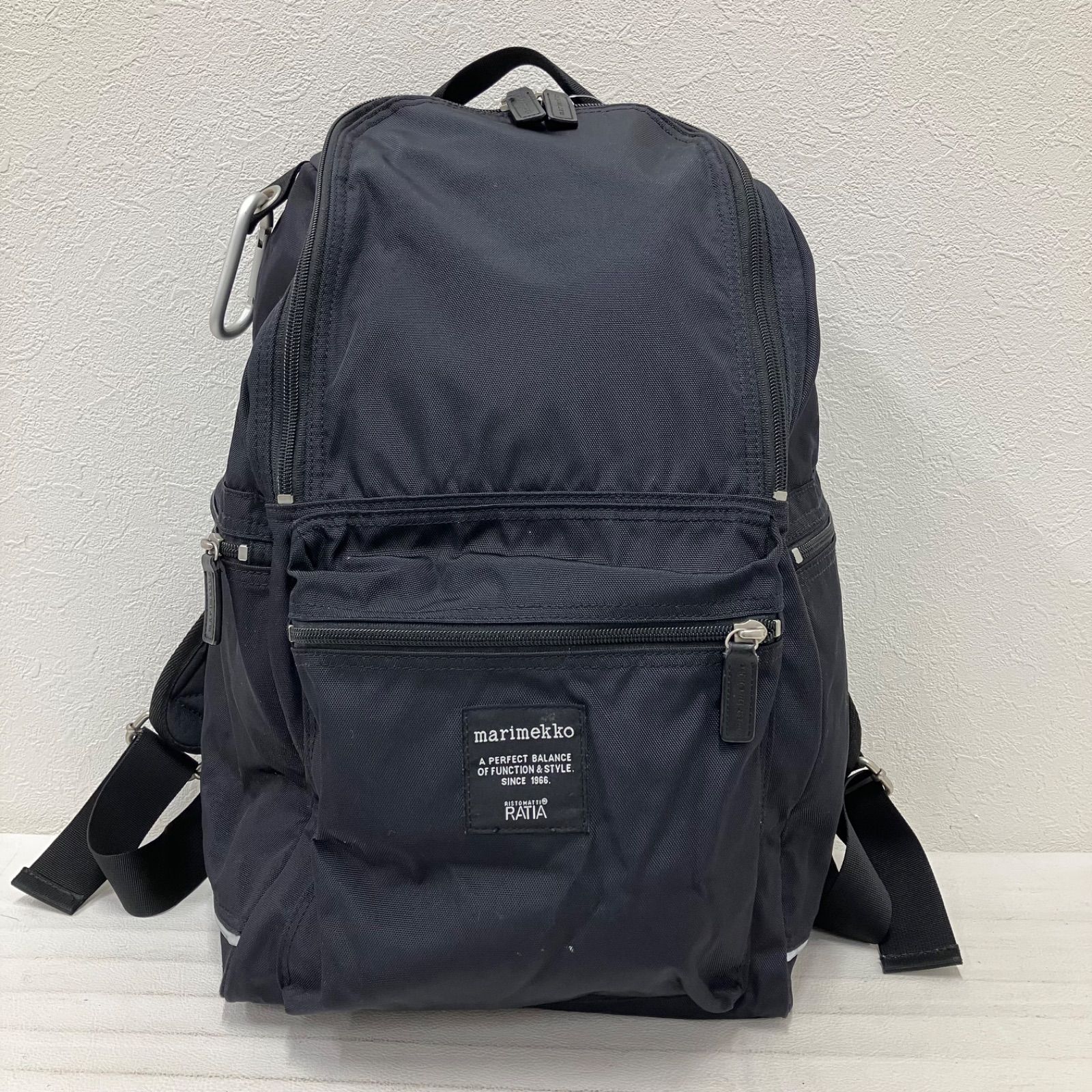 マリメッコバディ ナイロン リュック 黒系 マリメッコ marimekko リュック バックパック レディース