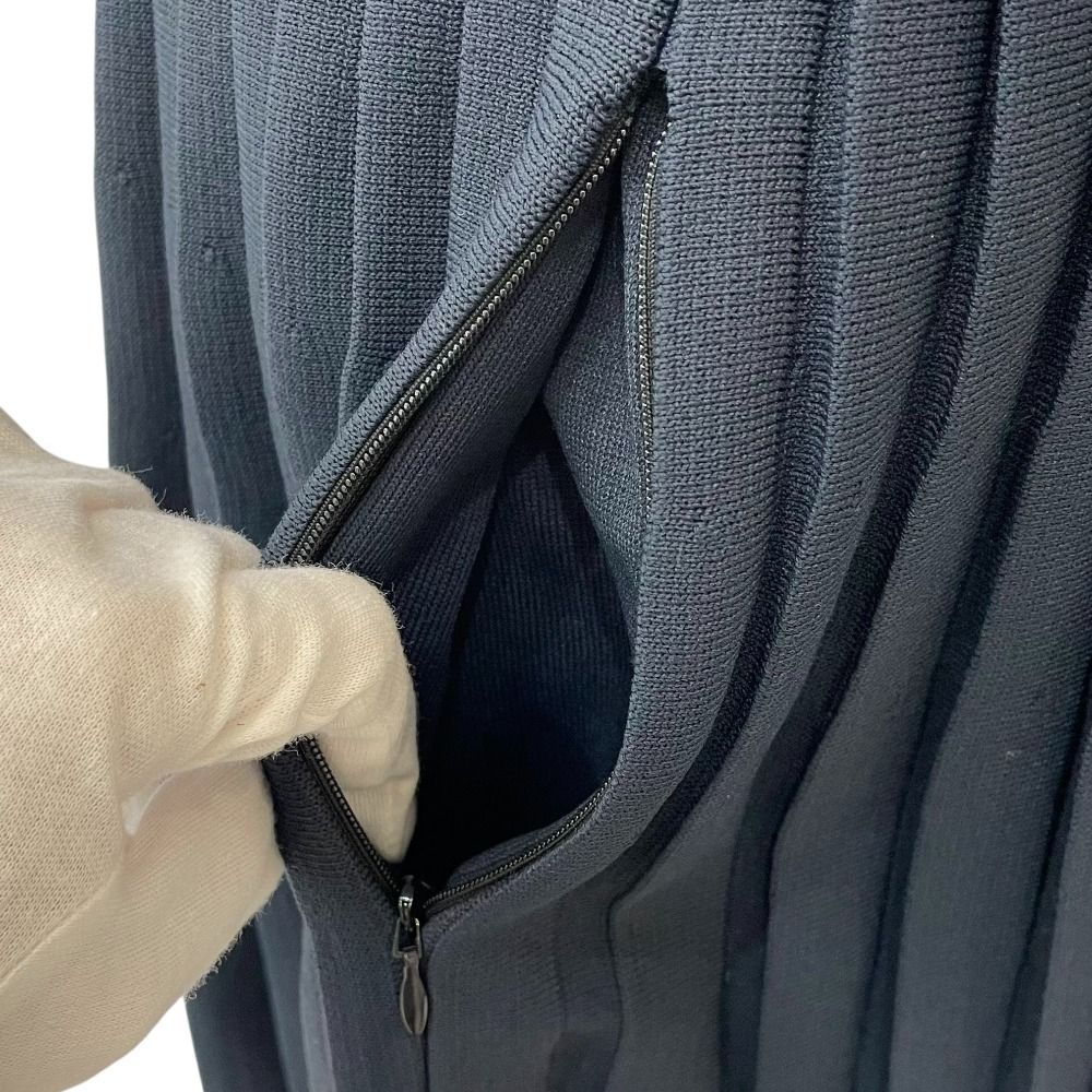 プリーツスカート