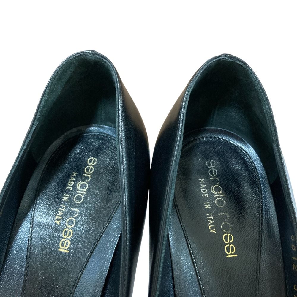 ポインテッドトゥ ヒールパンプス