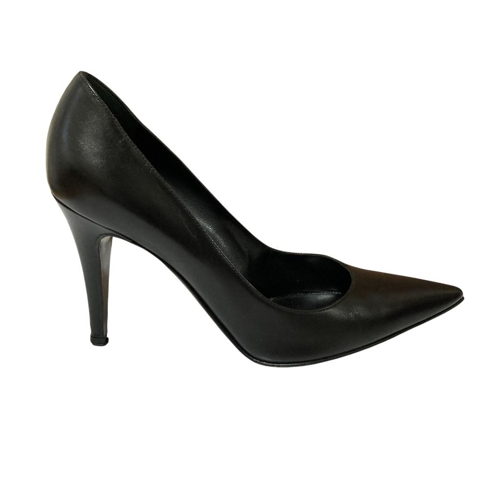 ヒールパンプス