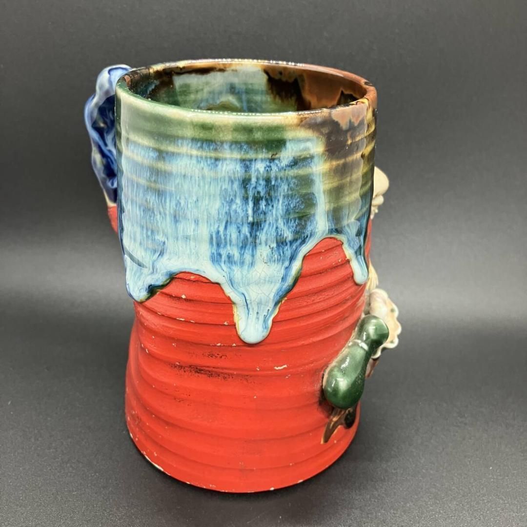 隅田焼高浮彫　　人物花入　　香二銘 隅田焼高浮彫 人物花入 香二銘