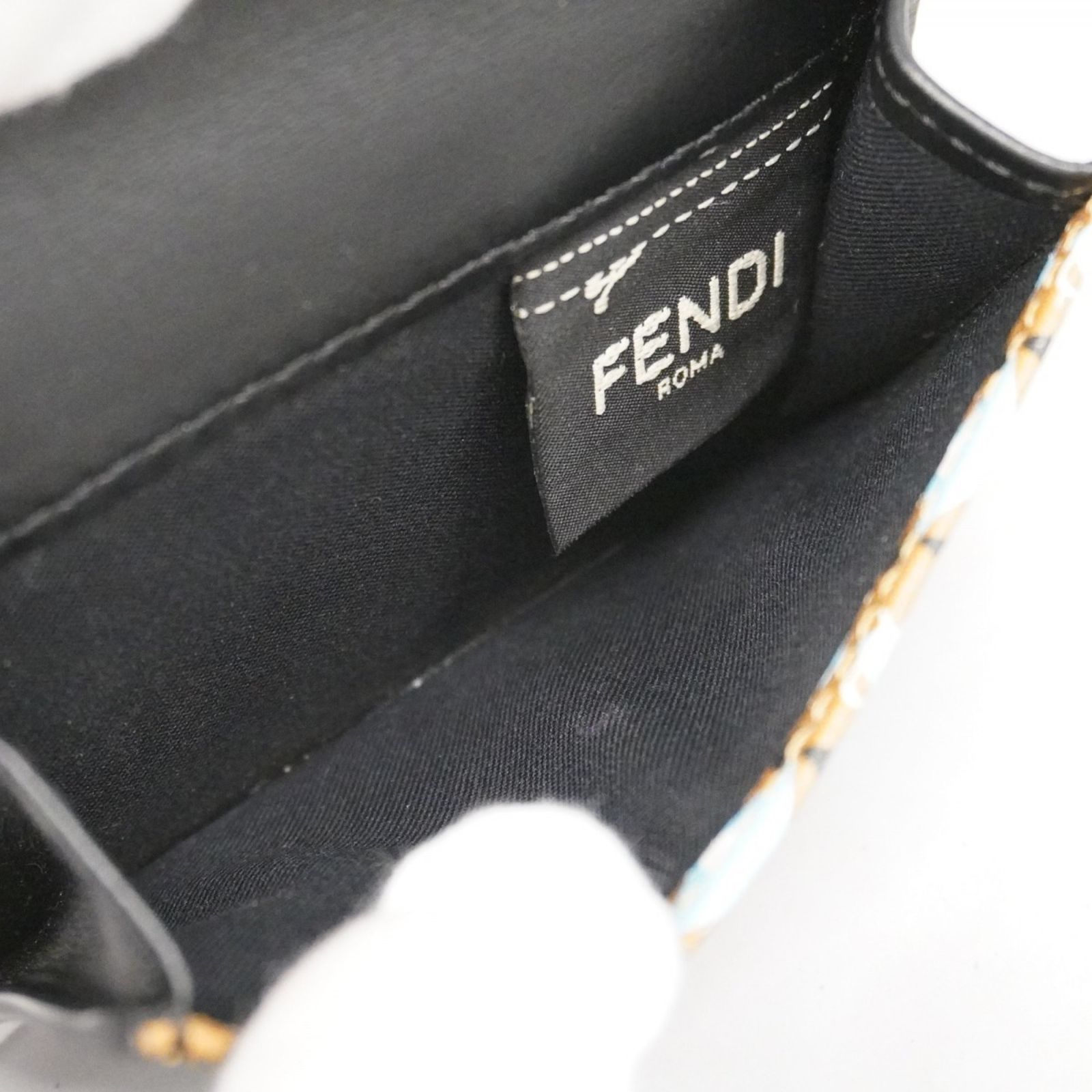 三つ折り財布 エフ