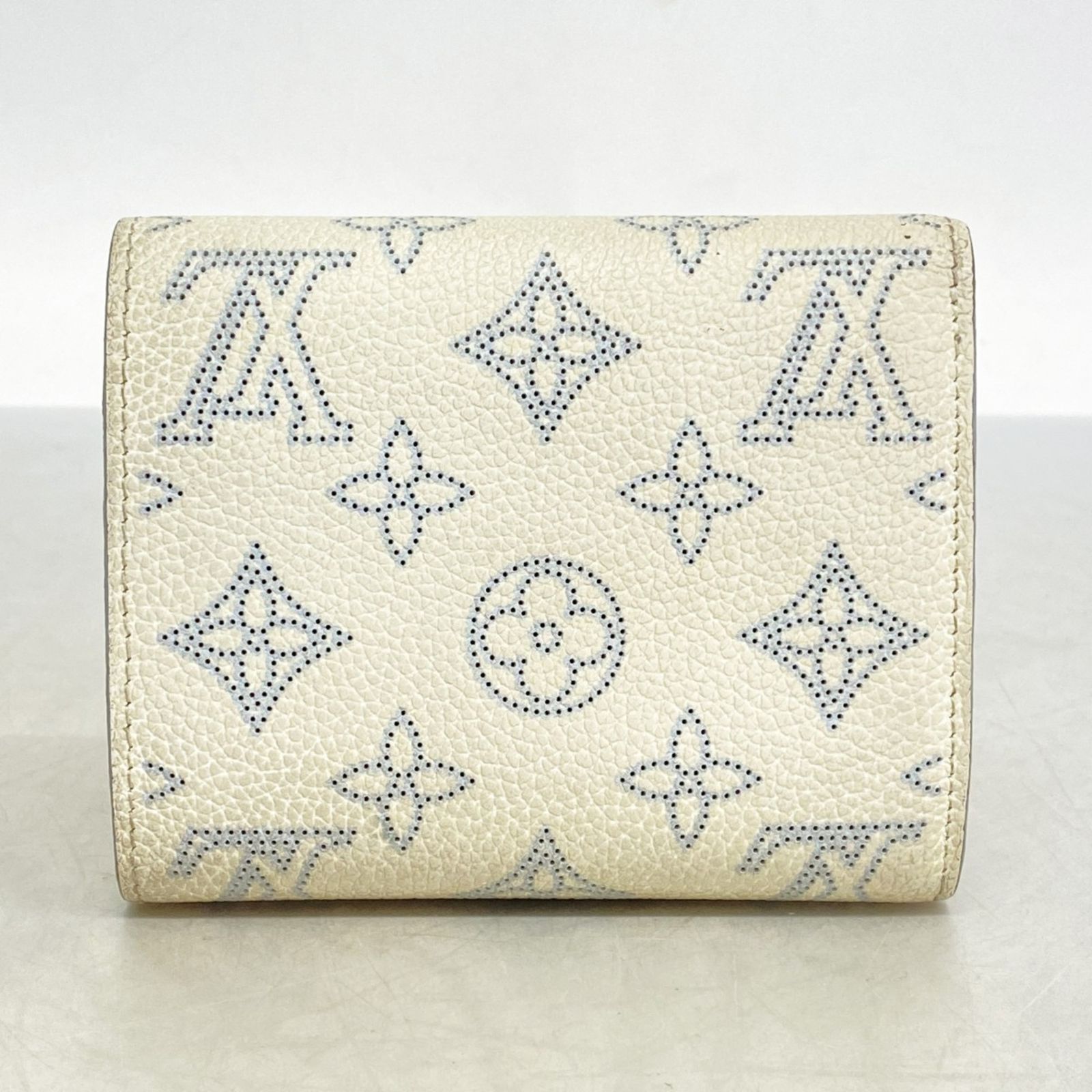 マヒナ ポルトフォイユイリス