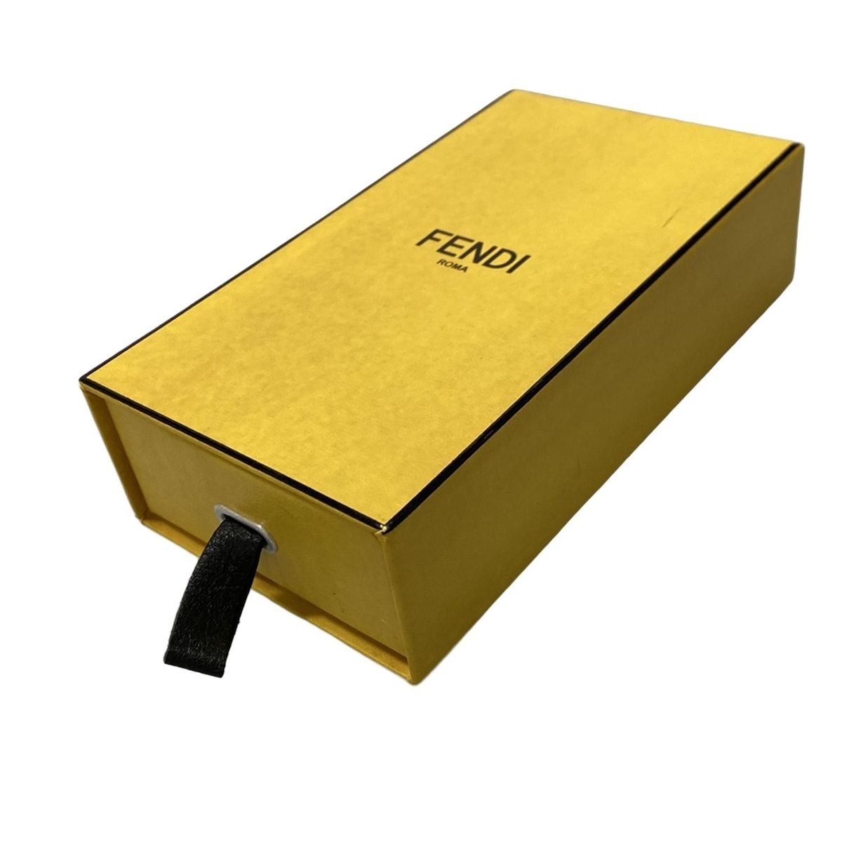 FENDI フェンディ