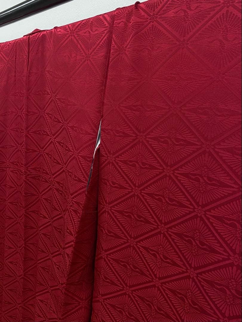 無地振袖 紋意匠 シンプル 赤系 向鶴 身丈158 cm 撥水加工済 MO 3162