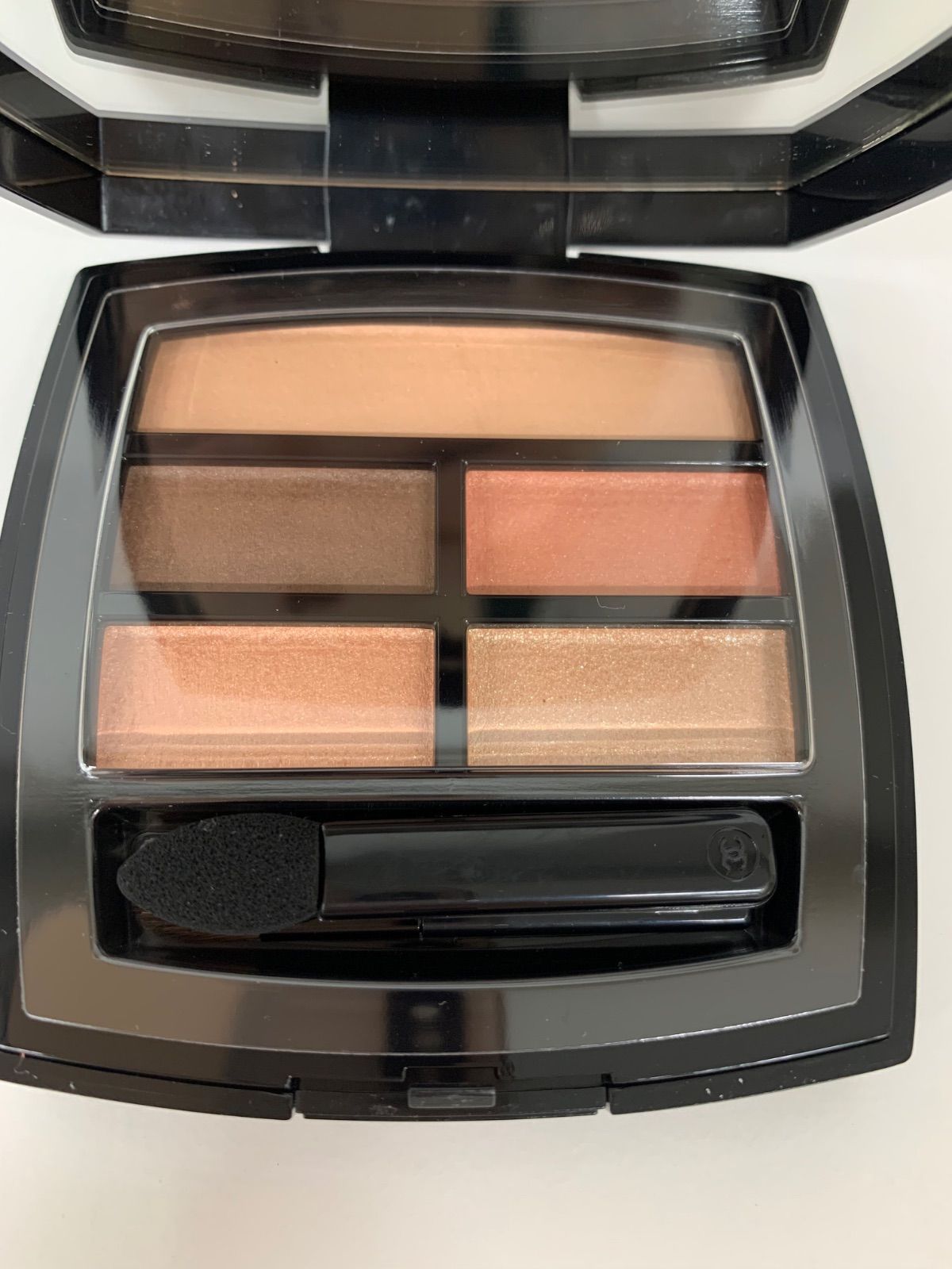  R 2974 K シャネル CHANEL レ ベージュ パレット ルガール ウォーム アイシャドウ 4.5 g アイシャドウパレット パウダーアイシャドウ