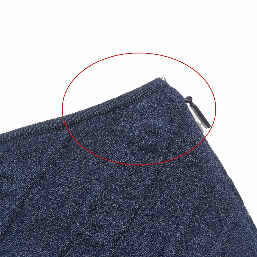 未使用♡FENDI FFロゴプリント タイトスカート♡お値下げしました！ 未使用 21SS FENDI フェンディ FFロゴ ズッカ チェーン柄 エンボス加工