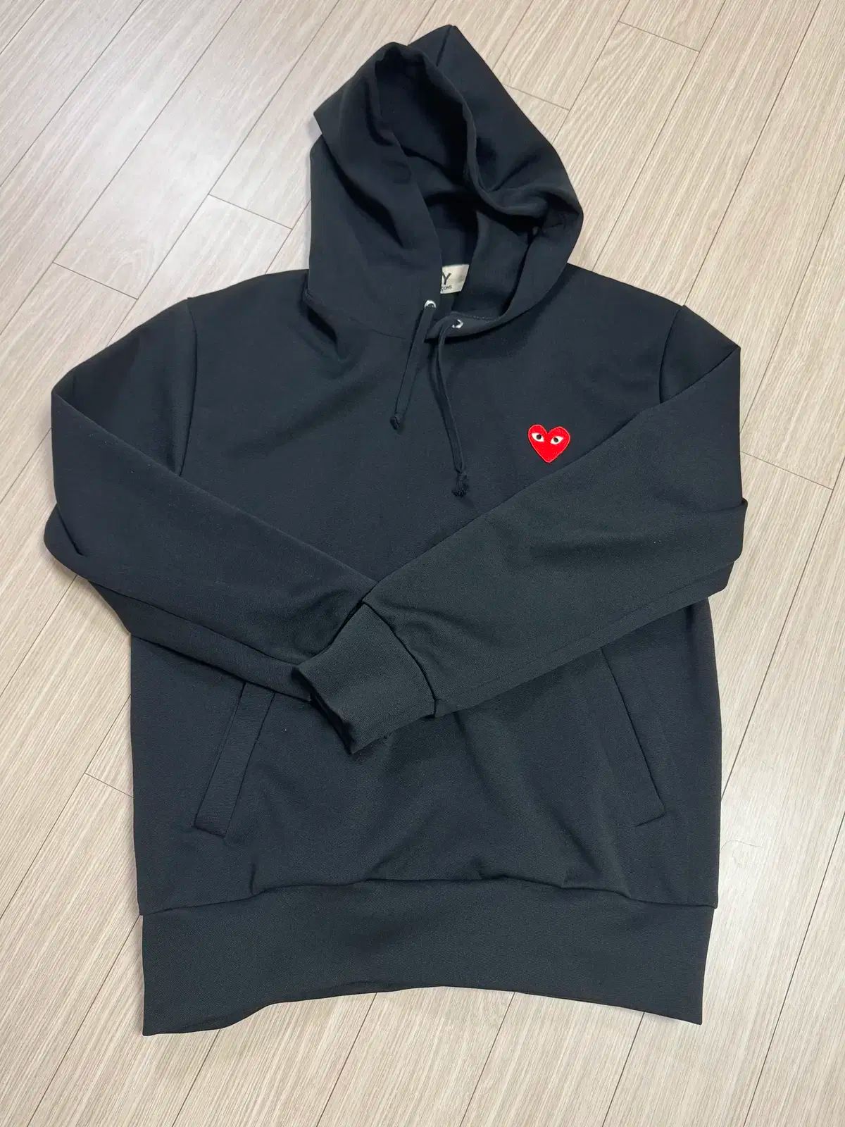 コム デ ギャルソン レッド ワッペン WHO フード M