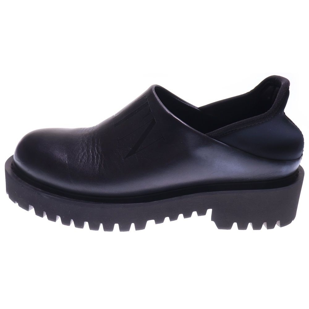 【未使用級】ヴァレンティノガラヴァーニ クロスボディ レザーブラック valentino garavan (ヴァレンティノガラヴァーニ) VLTNロゴ レザー