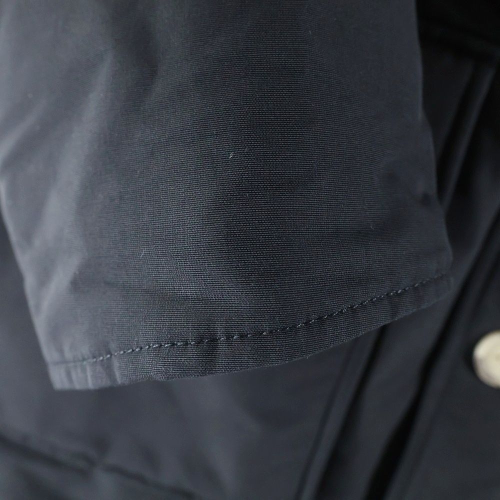 ナイロンジャケット