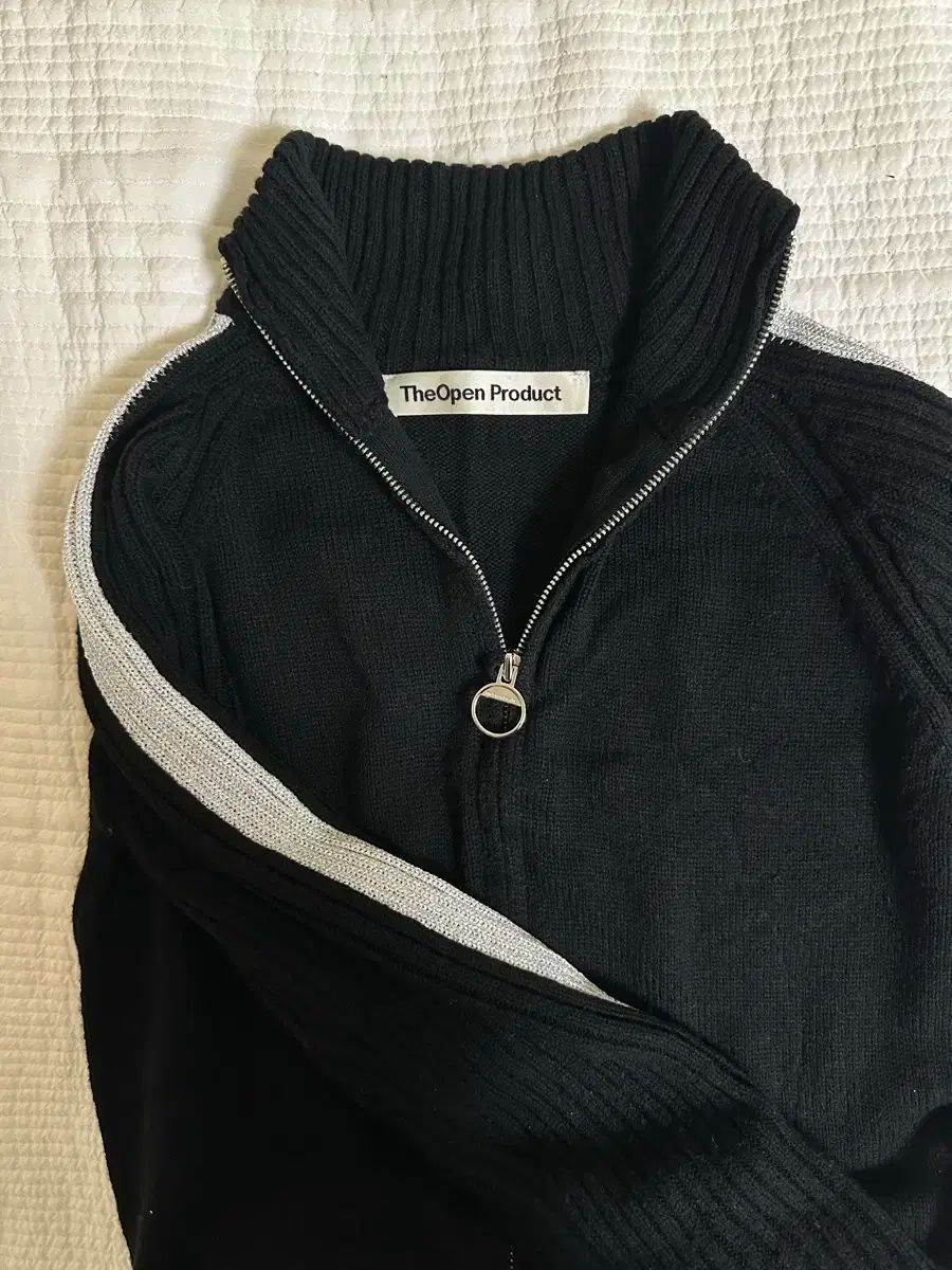 ザオープンプロダクト ニットジップアップ