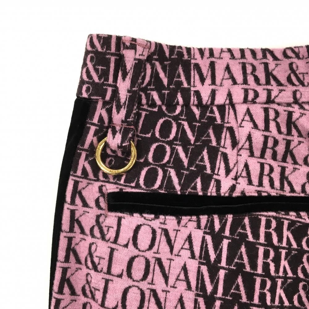 超美品】マークアンドロナ パンツ ピンク×ダークブラウン系 ロゴ総柄