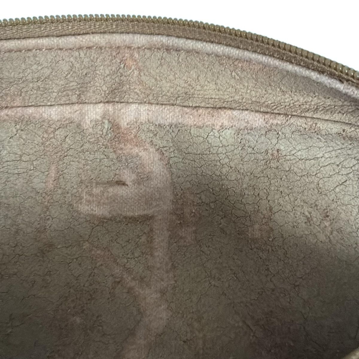 クラッチバッグ