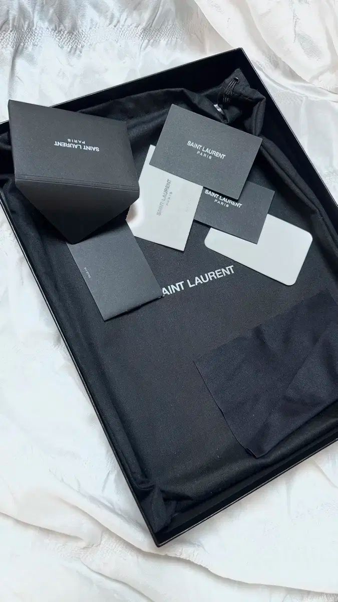 Saint Laurent サンローラン クラッチバッグ ブラック ゴールド ボックス フルセット