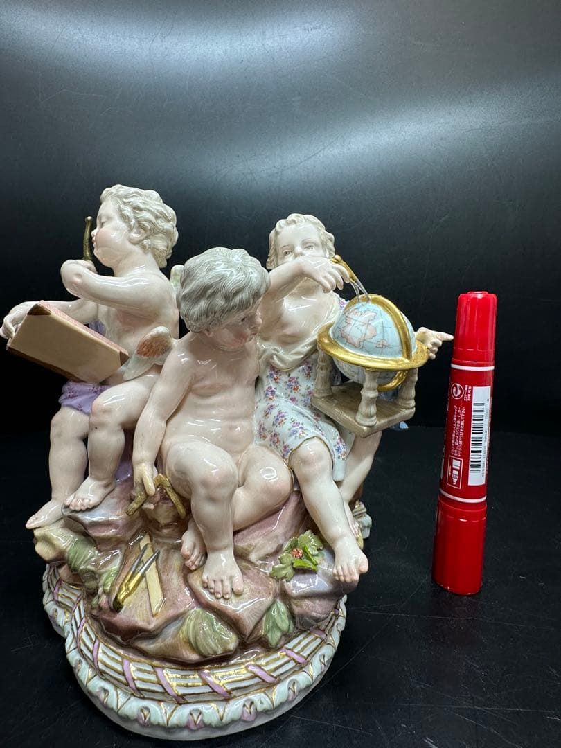 マイセン 大型 ライン 3人の天使たち 高さ19 5 cm 東ゆ7 0217 ︎2