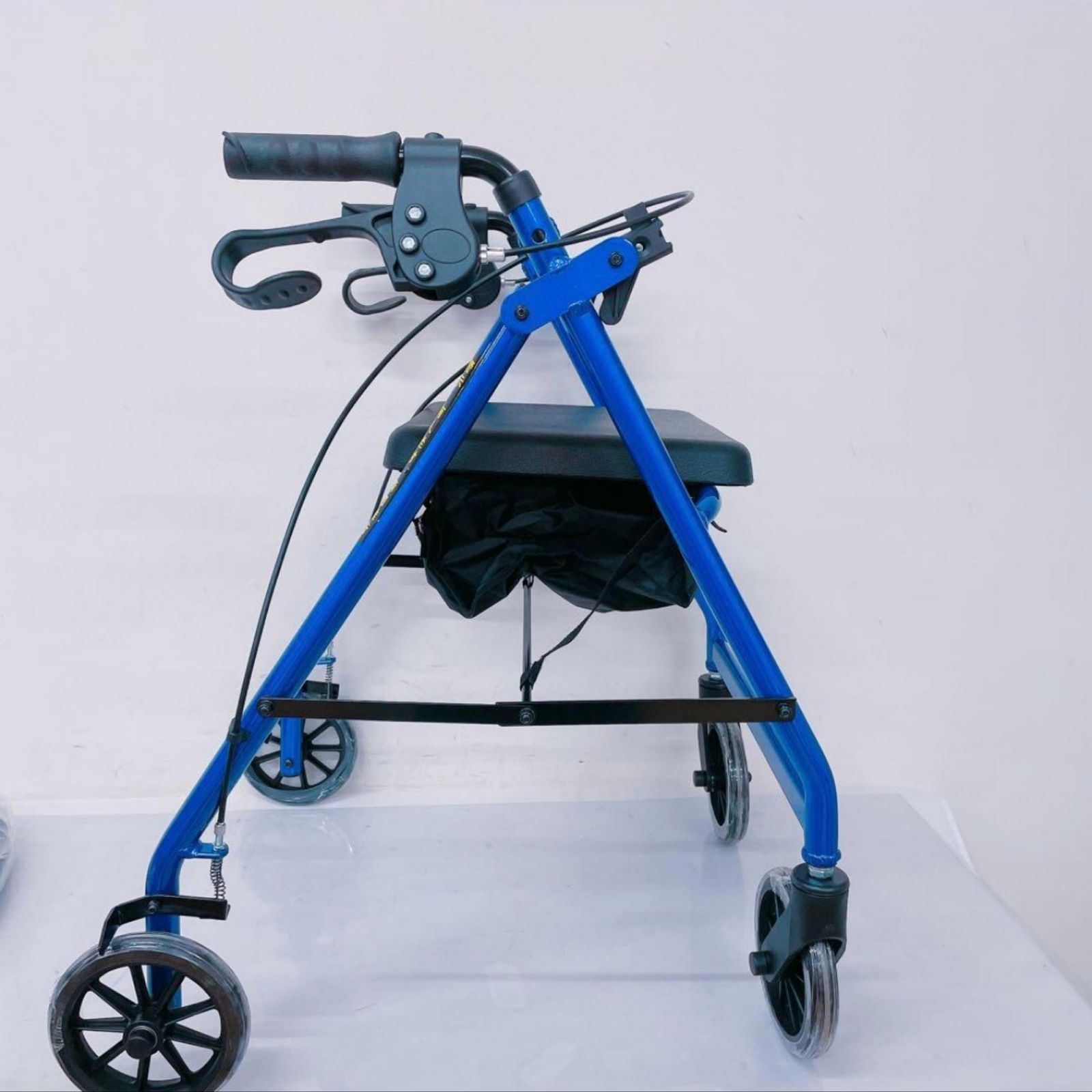 シルバーカー 歩行補助 歩行機その他バッグ ブルー 新古品