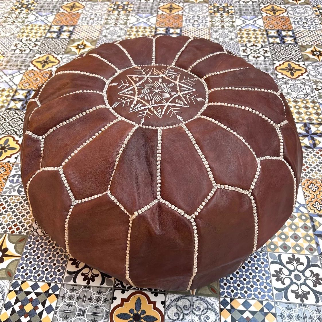 モロッコ 革製プフ オットマン ダークブラウン