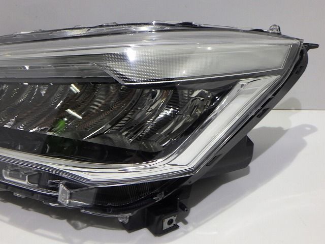 ライズ 左ヘッドライト LED A200A 売れ筋 A210A 1991 AD 81150-B1441