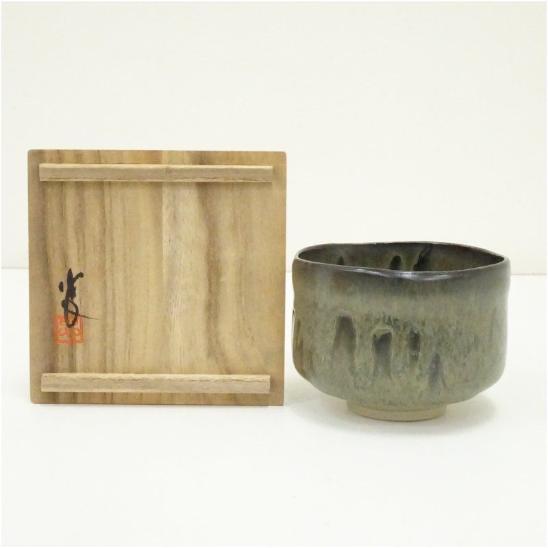礒見忠司造 茶碗 共箱 茶道 抹茶 おしゃれ 抹茶茶碗 抹茶碗 和食器 レトロ 茶器 骨董 茶わん 茶会 茶の湯