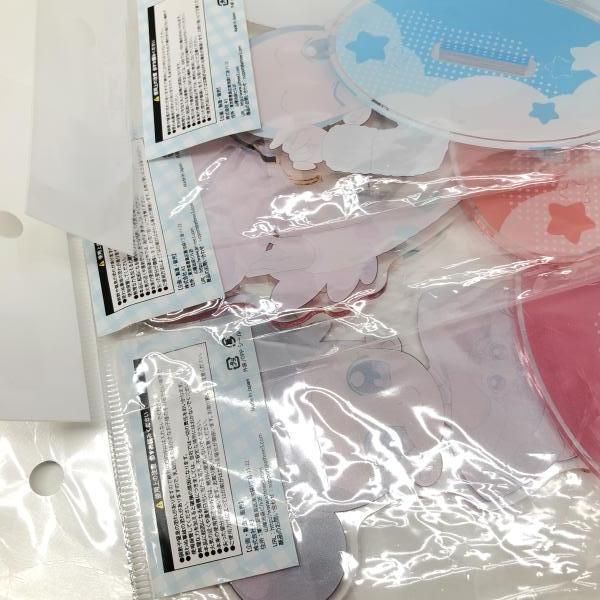 アクリルスタンド