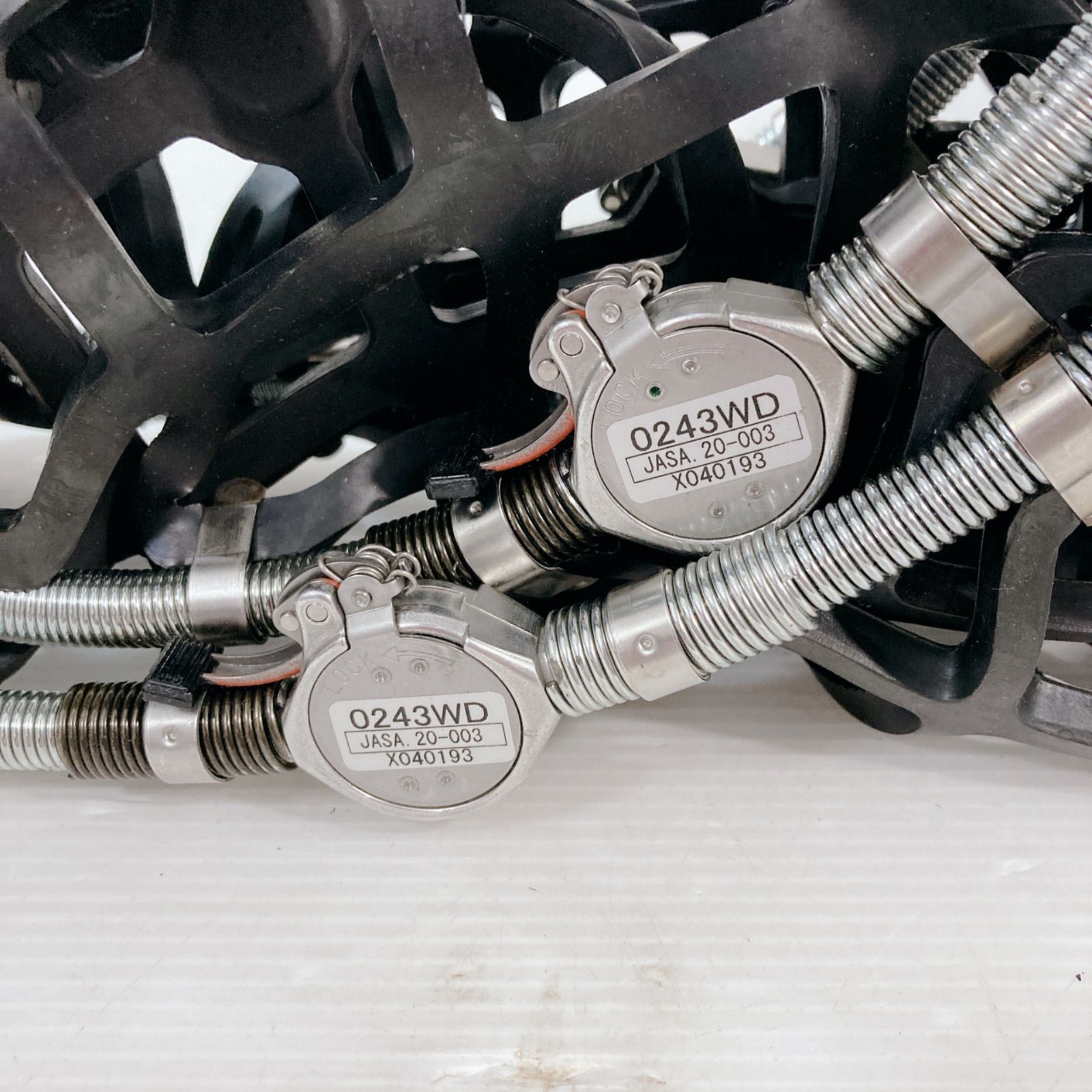 非金属タイヤチェーン 0243