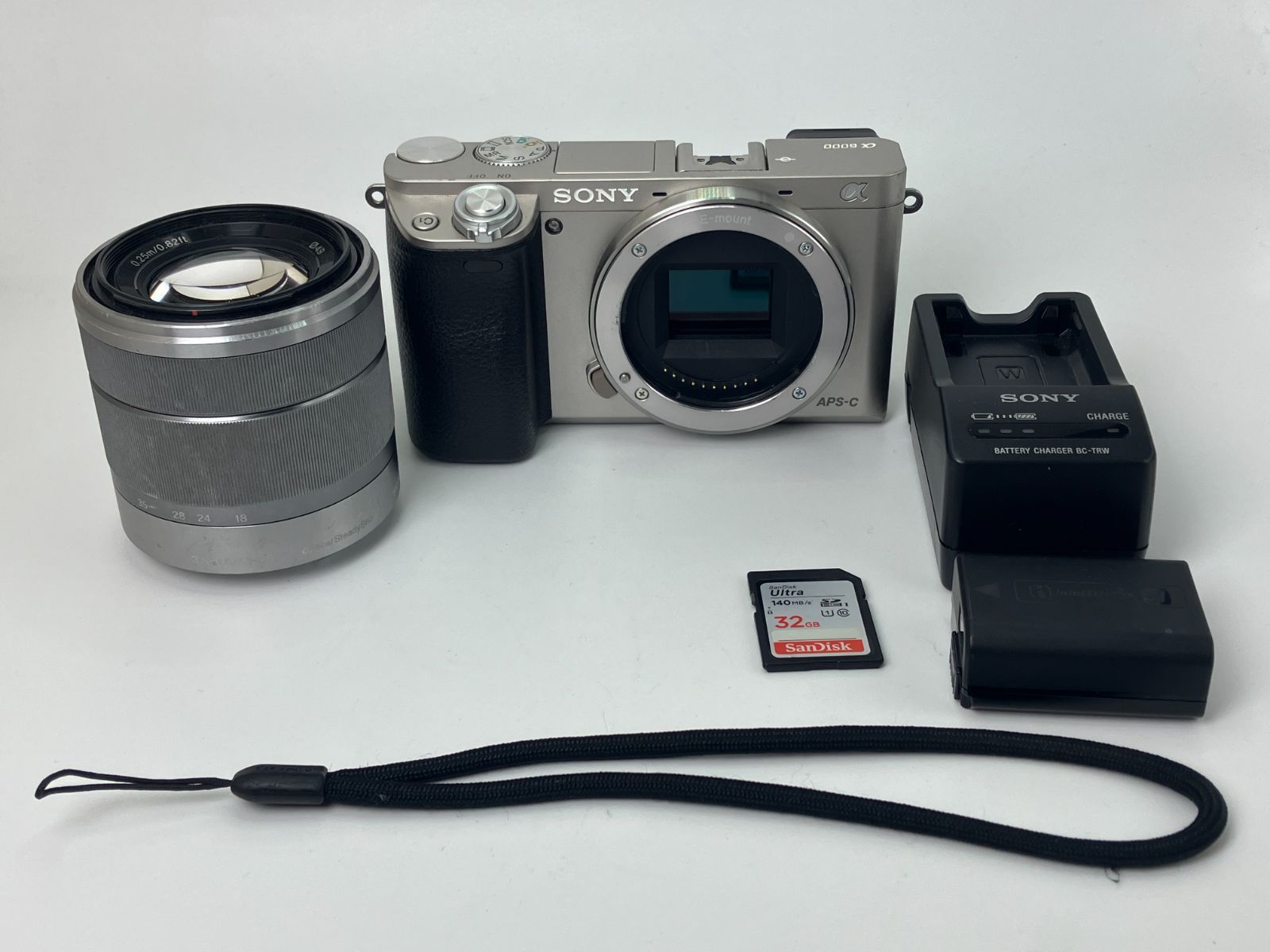 返品保証 動作 済 SONY α6000 ILCE-6000 E 18-55mm F3.5-5.6 OSS レンズキット